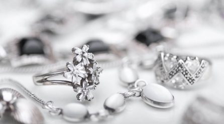 Dlaczego tak kochamy biżuterię?